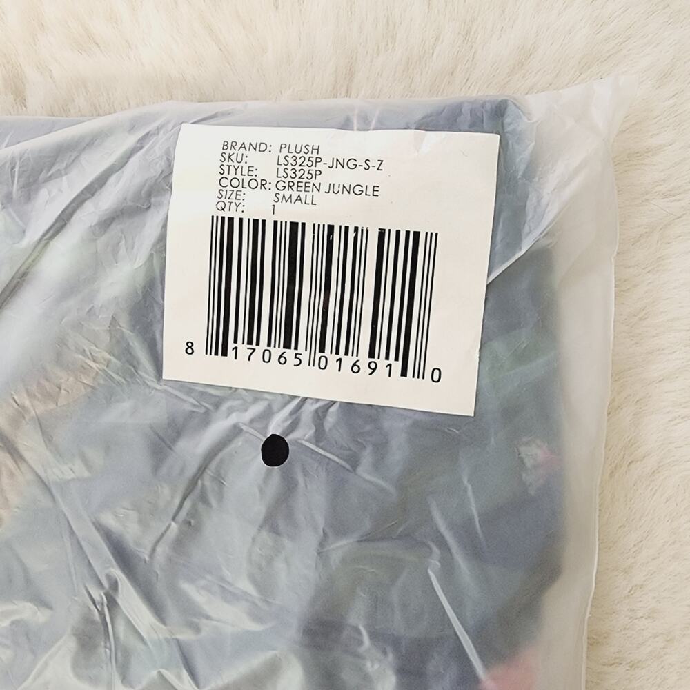Plush Apparel Revolve Satin Pajama Set NWT Emerald Green Tropical Jungle Pants S - Picture 10 of 12